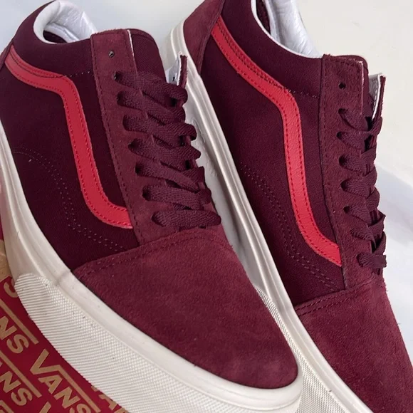 Vans Men’s Old Skool
Secret Lover Port Royale
VN0007NT4QU
Sneakers - Picture 8 of 16